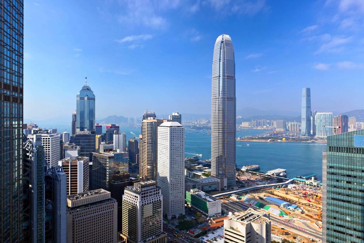 中国香港研修计划，读书就能拿身份！